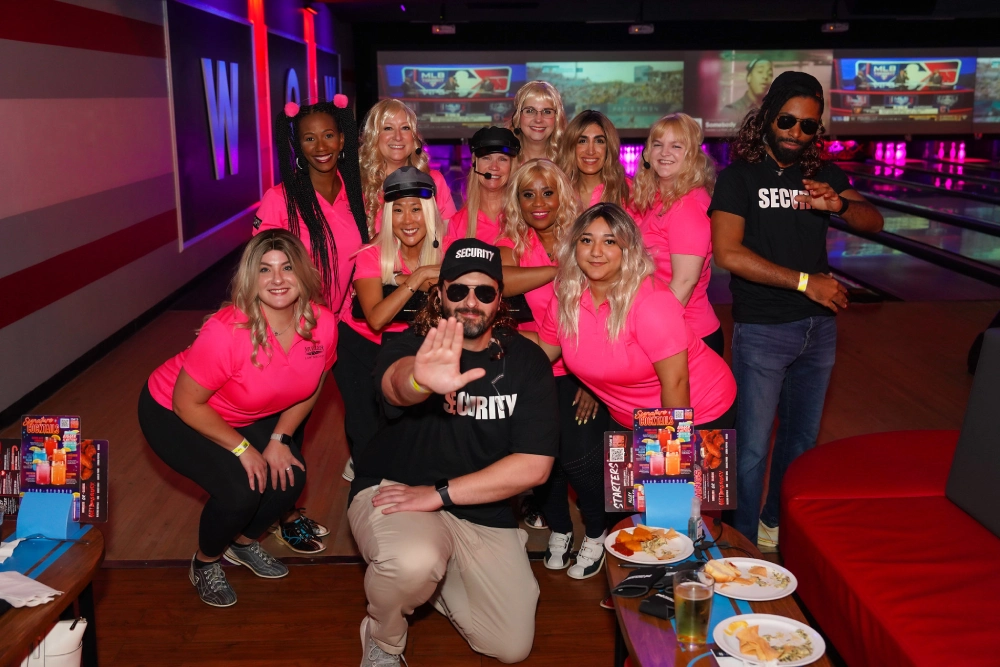 MLG employees at team bonding